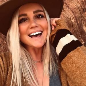 Meet your Posher, Camille